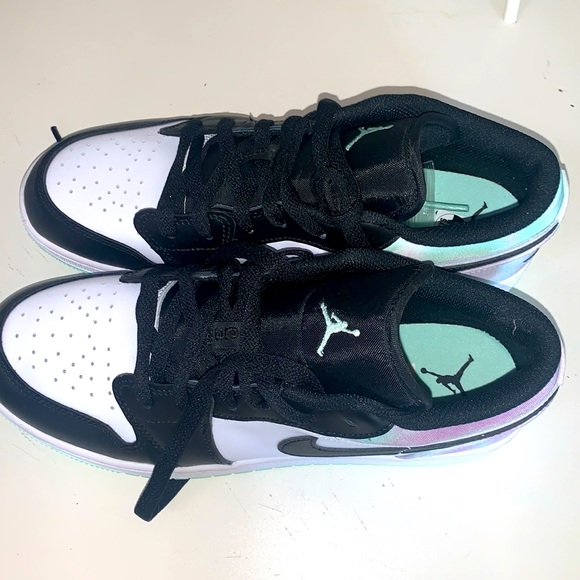 Nike Other - Nike Air Jordan sneakers boys youth size 7. Would also fit a women’s size 8. New